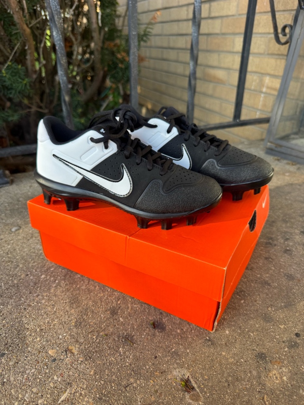 Nike Alpha Huarache Varsity LW MCS BG Boys Cleats Black White 4Y